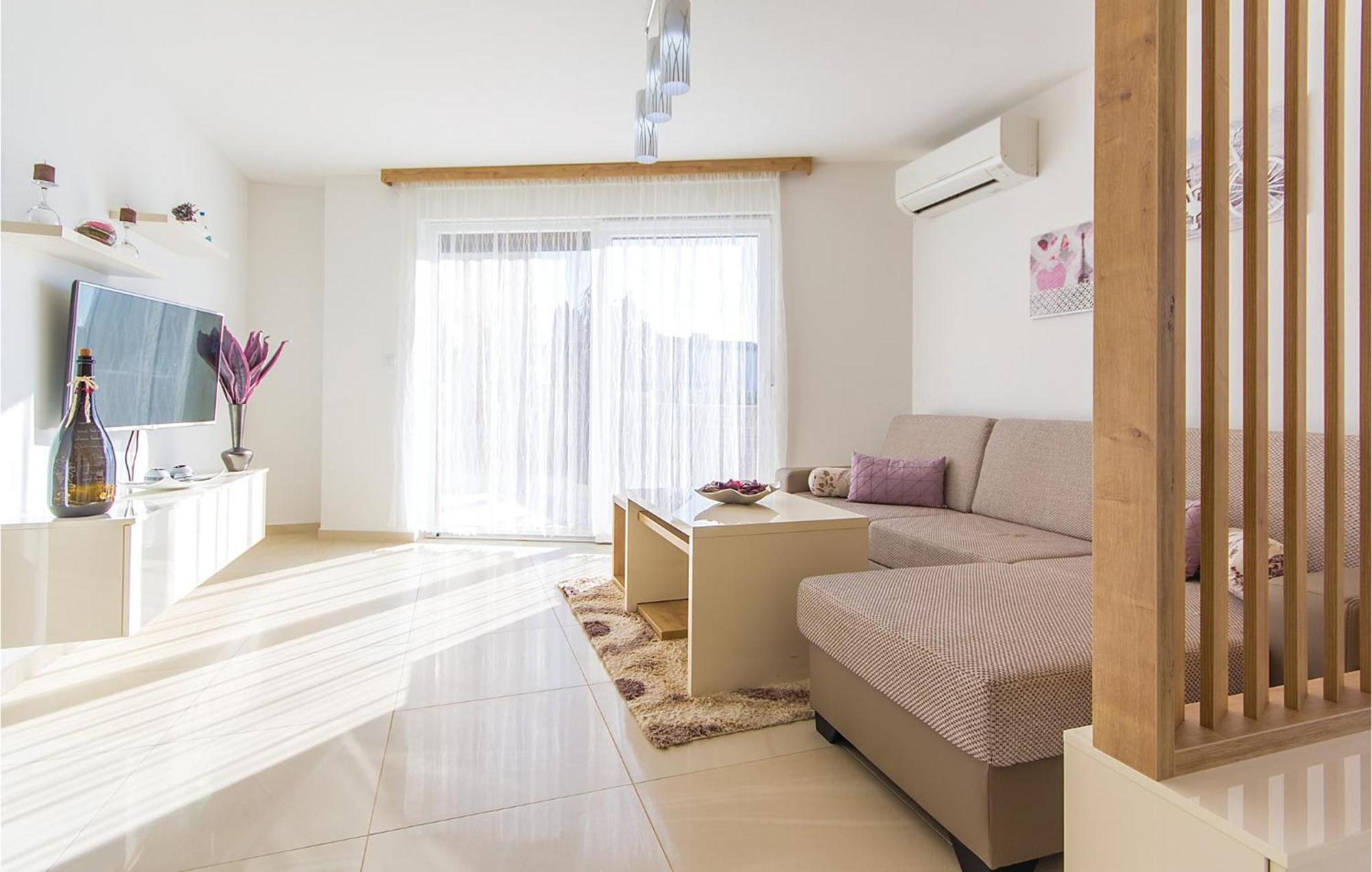 Lovely Apartment In Medulin With Kitchen Exterior foto